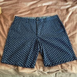 J.Crew paisley men’s shorts in navy blue